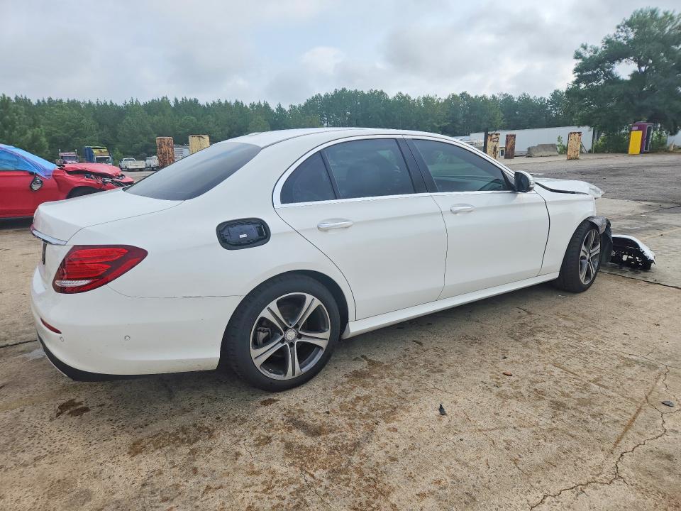 63517236 :رقم المزاد ، WDDZF4JB7HA087064 vin ، 2017 Mercedes-benz E مزاد بيع