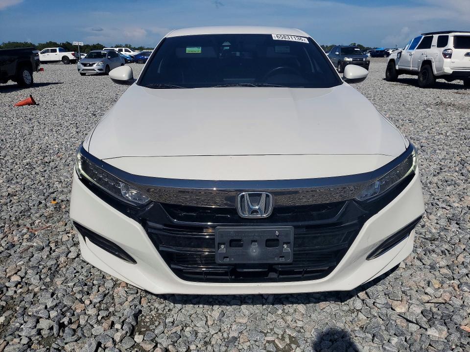 Продаж на аукціоні авто 2018 Honda Accord, vin: 1HGCV1F31JA197411, номер лоту: 65831136