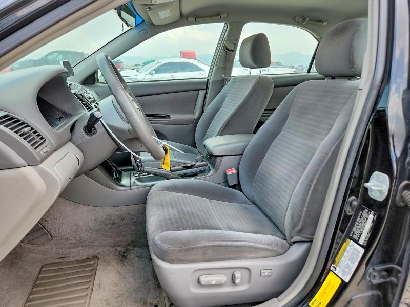 64453396 :رقم المزاد ، 4T1BE30K55U008541 vin ، 2005 Toyota Camry مزاد بيع