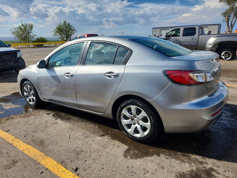 65215276 :رقم المزاد ، JM1BL1TG9D1777405 vin ، 2013 Mazda 3 مزاد بيع