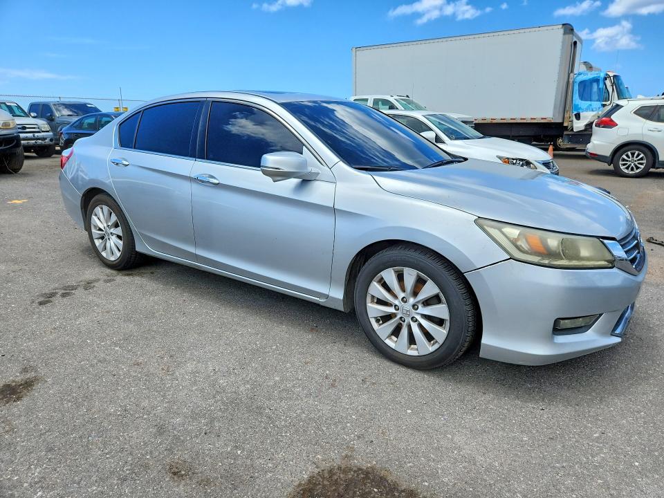2014 Honda Accord მანქანა იყიდება აუქციონზე, vin: 1HGCR3F88EA031789, აუქციონის ნომერი: 67409876