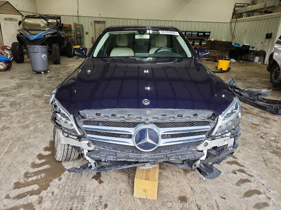 65103066 :رقم المزاد ، 55SWF8EB2KU310459 vin ، 2019 Mercedes-benz C مزاد بيع