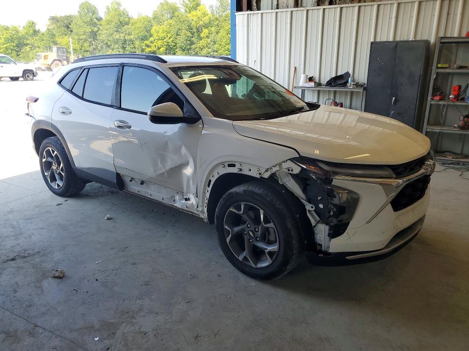 64645376 :رقم المزاد ، KL77LHE24RC030755 vin ، 2024 Chevrolet Trax مزاد بيع