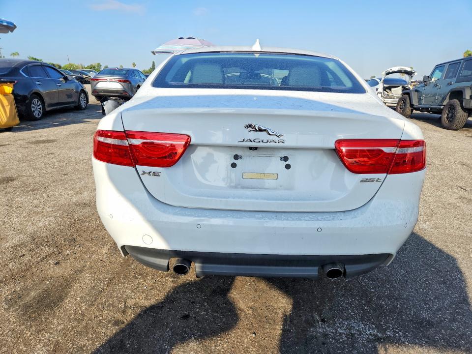 Продаж на аукціоні авто 2017 Jaguar Xe, vin: SAJAD4BG0HA956838, номер лоту: 67108466