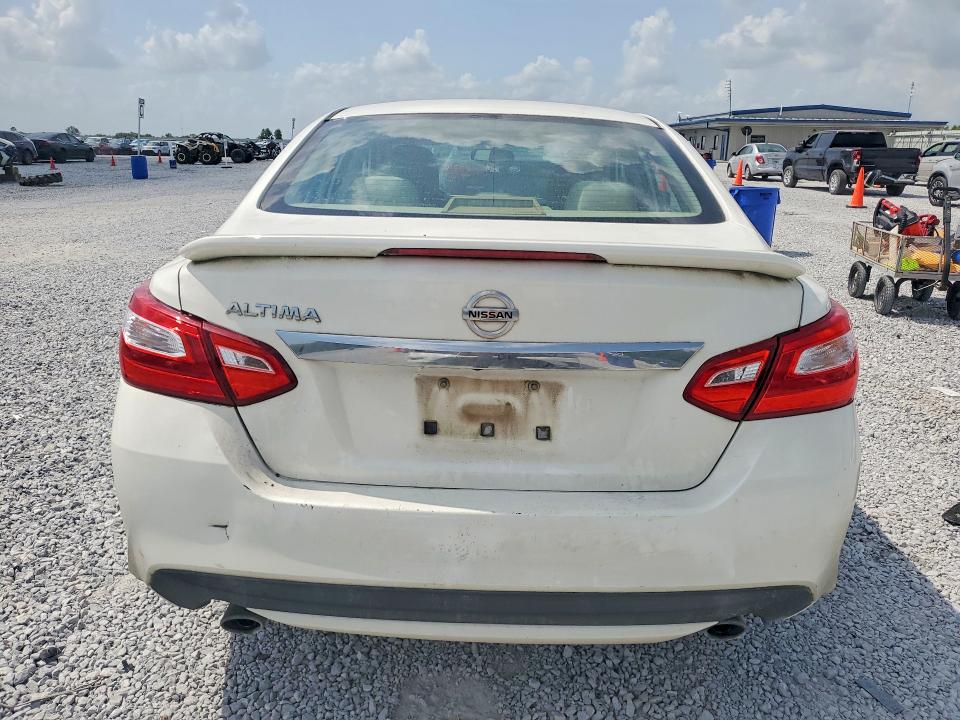 Продажа на аукционе авто 2017 Nissan Altima, vin: 1N4AL3AP1HN306976, номер лота: 63620976
