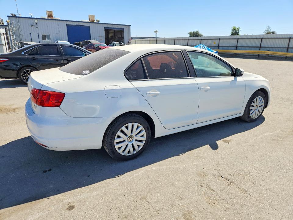 64108016 :رقم المزاد ، 3VWD17AJ5EM237972 vin ، 2014 Volkswagen Jetta مزاد بيع