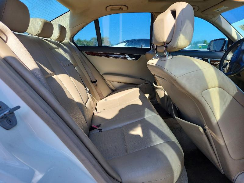 2009 Mercedes-benz C მანქანა იყიდება აუქციონზე, vin: WDDGF54XX9R073179, აუქციონის ნომერი: 64301426