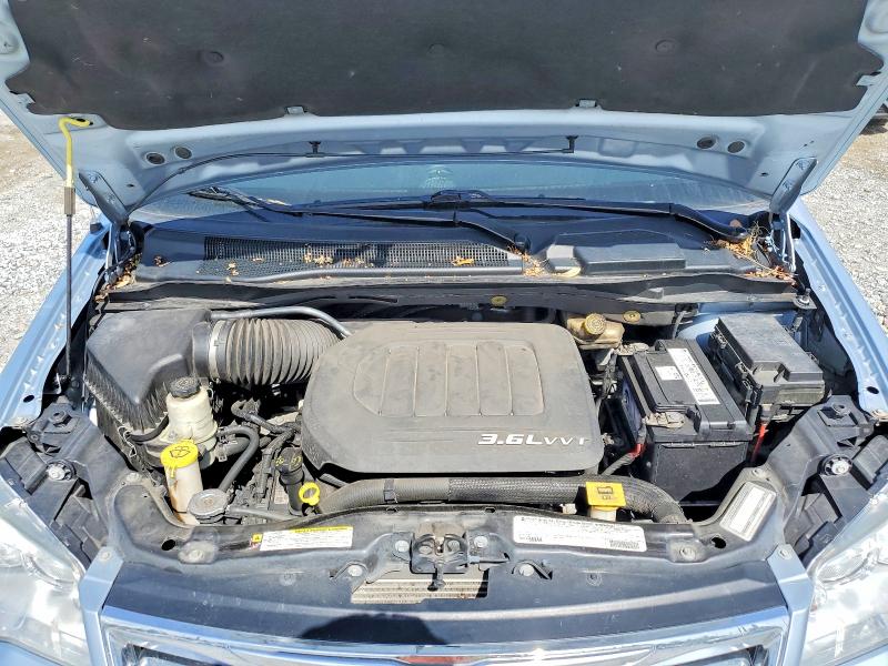 66193196 :رقم المزاد ، 2C4RC1CG2CR376531 vin ، 2012 Chrysler Town & Country مزاد بيع