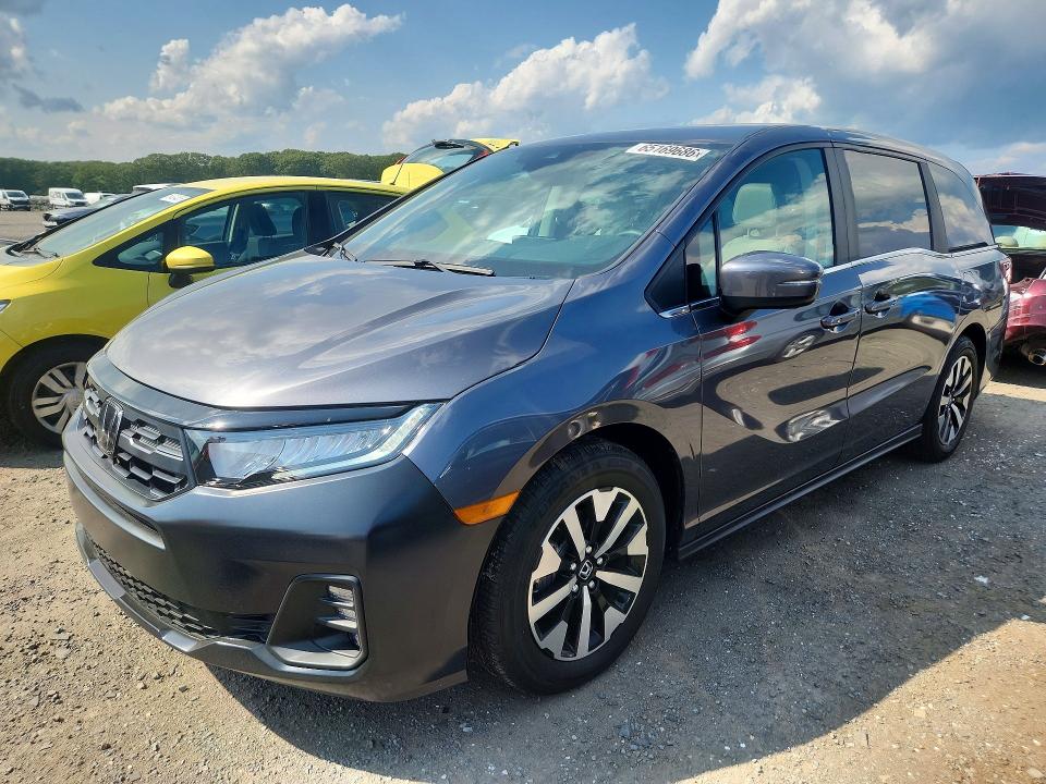 65169686 :رقم المزاد ، 5FNRL6H65SB075730 vin ، 2025 Honda Odyssey مزاد بيع