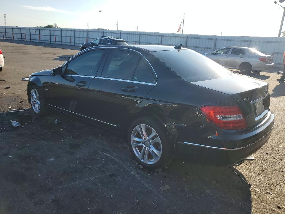 Продажа на аукционе авто 2012 Mercedes-benz C, vin: WDDGF4HB7CA623579, номер лота: 65579066