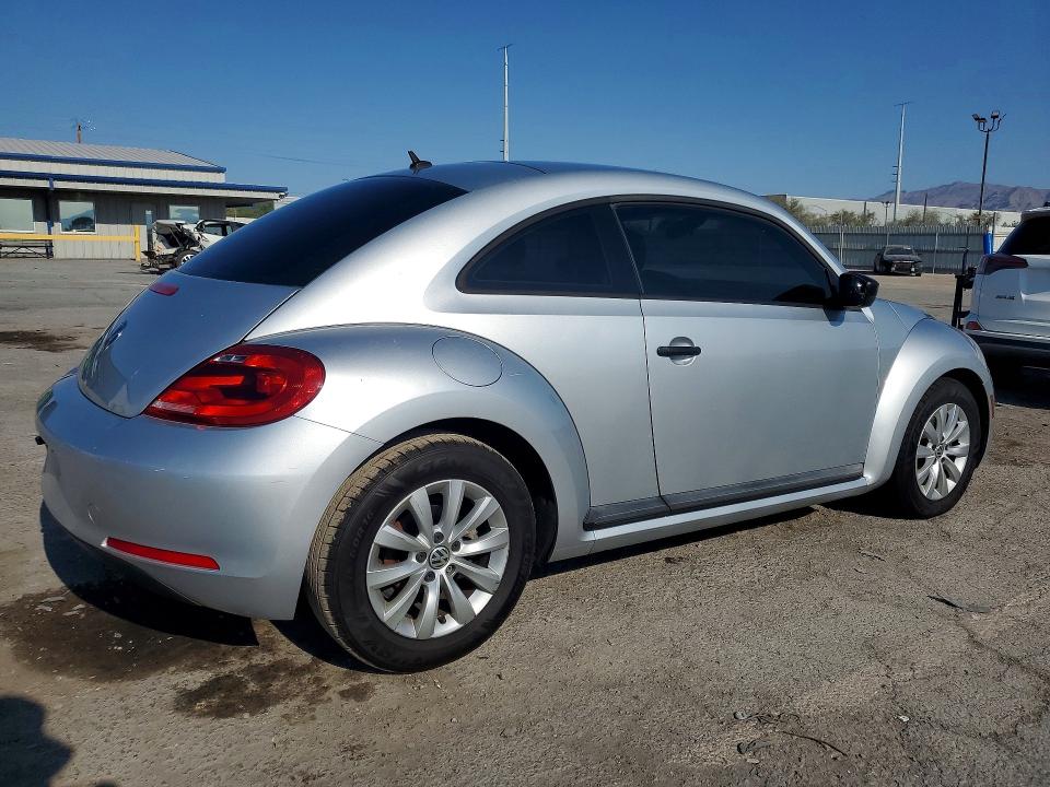 64239026 :رقم المزاد ، 3VWF17AT6EM642555 vin ، 2014 Volkswagen Beetle مزاد بيع