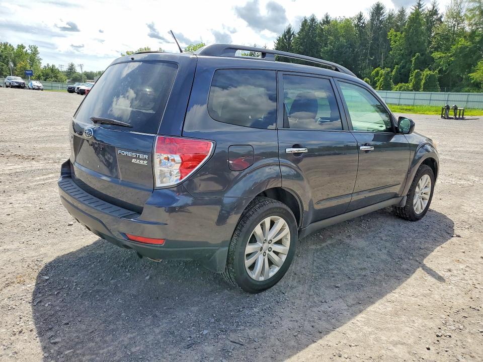 2013 Subaru Forester მანქანა იყიდება აუქციონზე, vin: JF2SHADC5DH409390, აუქციონის ნომერი: 66520436