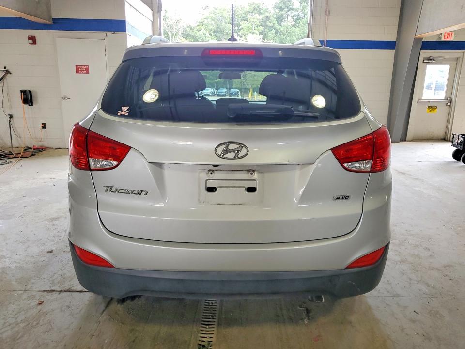 Продаж на аукціоні авто 2015 Hyundai Tucson, vin: KM8JUCAG7FU987330, номер лоту: 64898196