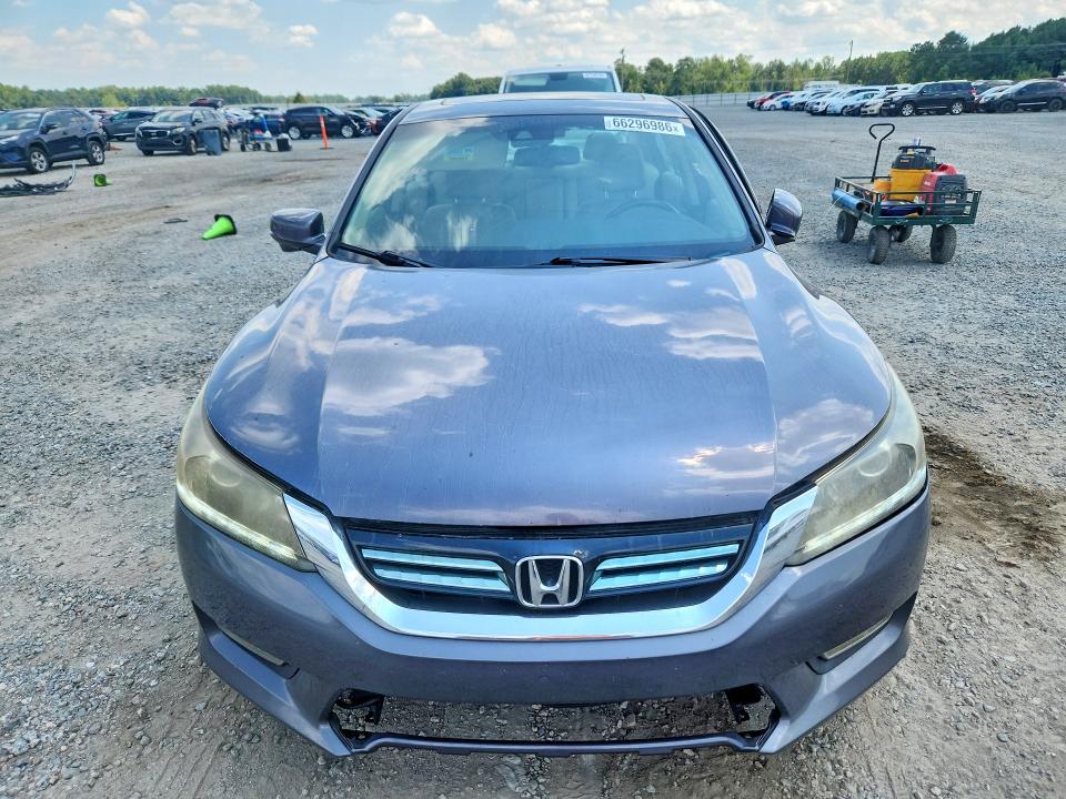 66296986 :رقم المزاد ، 1HGCR6F5XFA013867 vin ، 2015 Honda Accord مزاد بيع