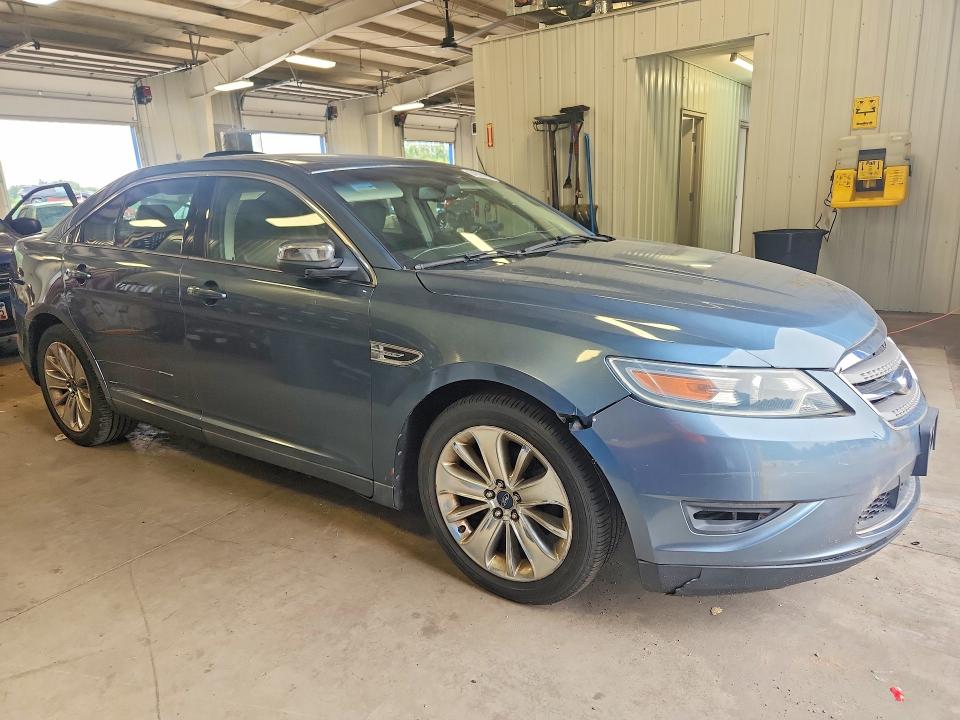 64285466 :رقم المزاد ، 1FAHP2FW3AG140385 vin ، 2010 Ford Taurus مزاد بيع