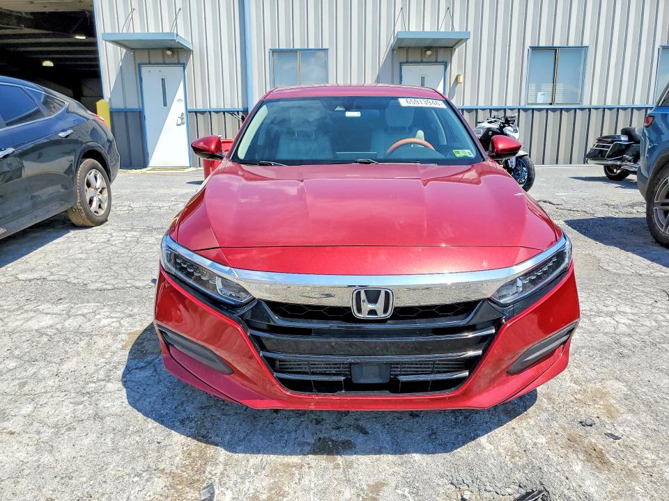 2018 Honda Accord მანქანა იყიდება აუქციონზე, vin: 1HGCV1F19JA050283, აუქციონის ნომერი: 65913946