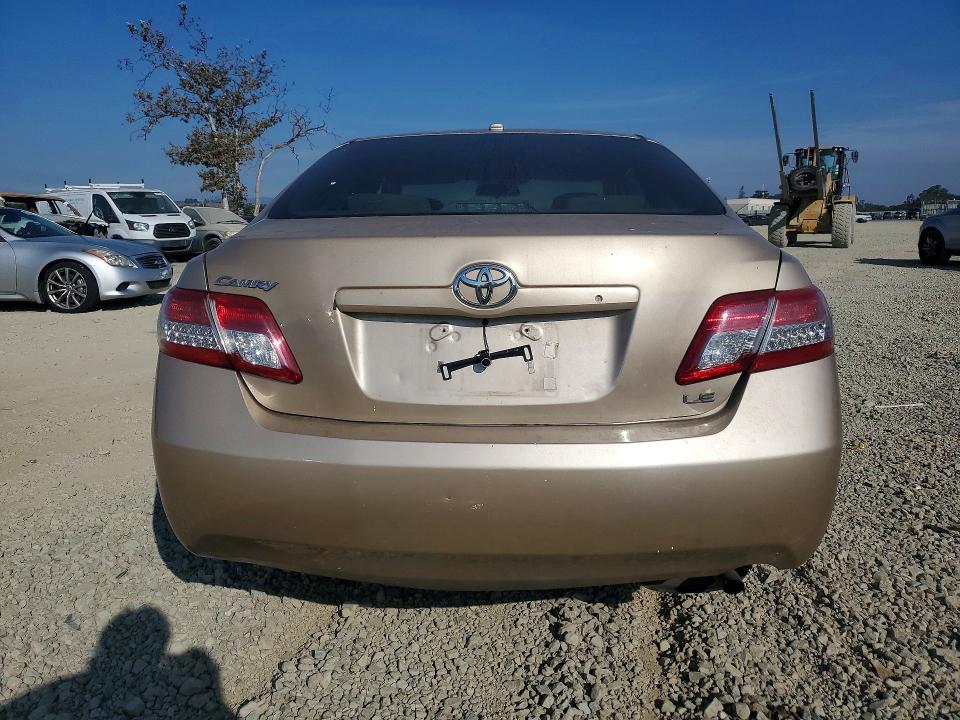 2010 Toyota Camry მანქანა იყიდება აუქციონზე, vin: 4T1BF3EKXAU022287, აუქციონის ნომერი: 64275986