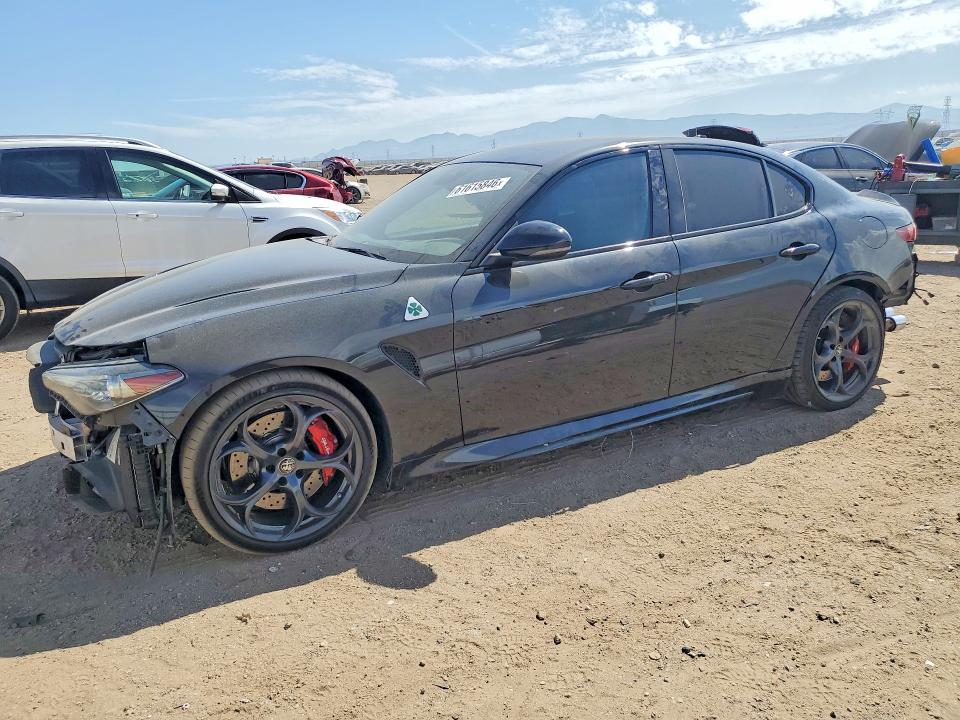 61615846 :رقم المزاد ، ZARFAMEV8N7655160 vin ، 2022 Alfa Romeo Giulia مزاد بيع