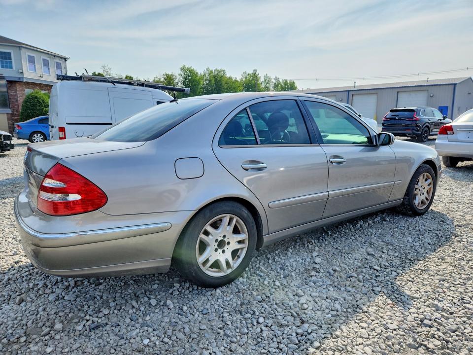Продажа на аукционе авто 2003 Mercedes-benz E, vin: WDBUF65J23A276925, номер лота: 64368016