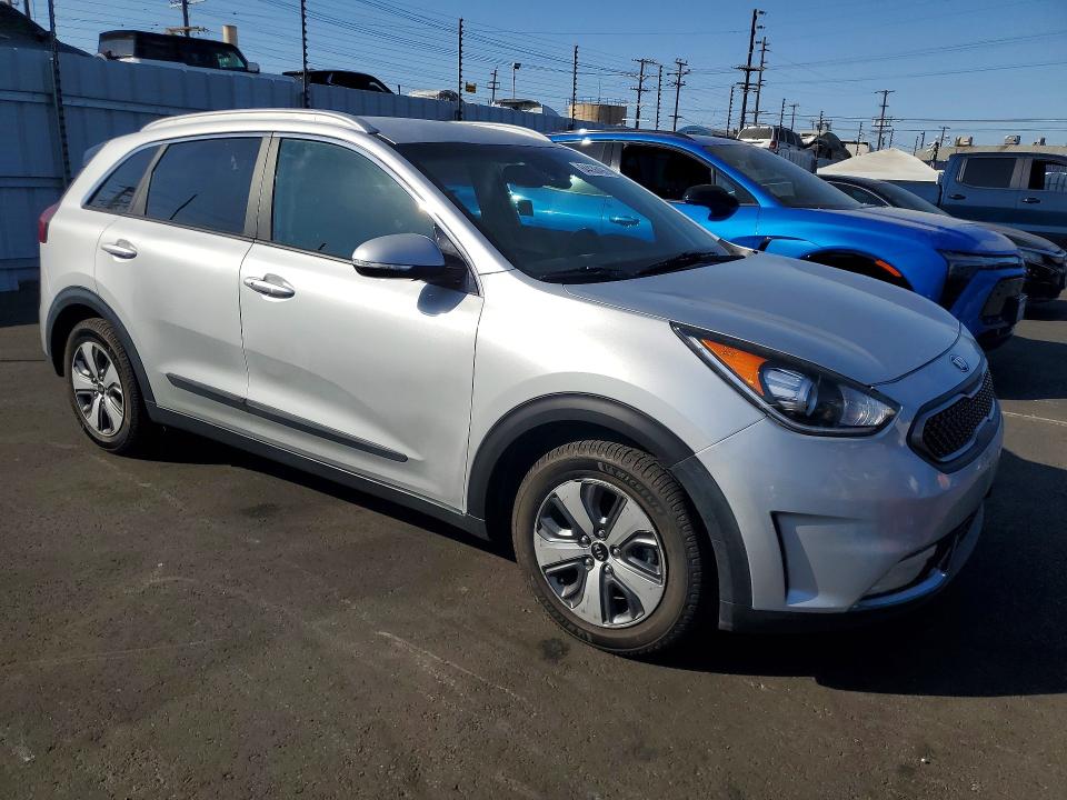 2019 Kia Niro მანქანა იყიდება აუქციონზე, vin: KNDCD3LD3K5332294, აუქციონის ნომერი: 64436496
