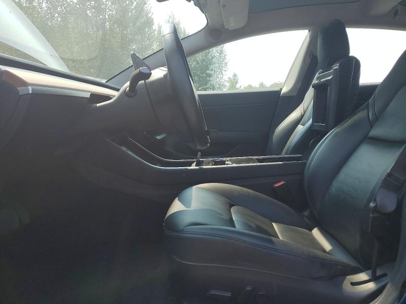 63608086 :رقم المزاد ، 5YJ3E1EA1JF076013 vin ، 2018 Tesla Model 3 مزاد بيع