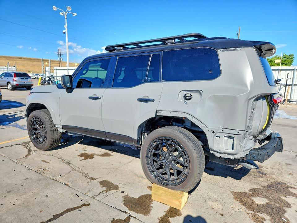 Продаж на аукціоні авто 2024 Lexus Gx 550, vin: JTJTBCDXXR5002643, номер лоту: 65396066