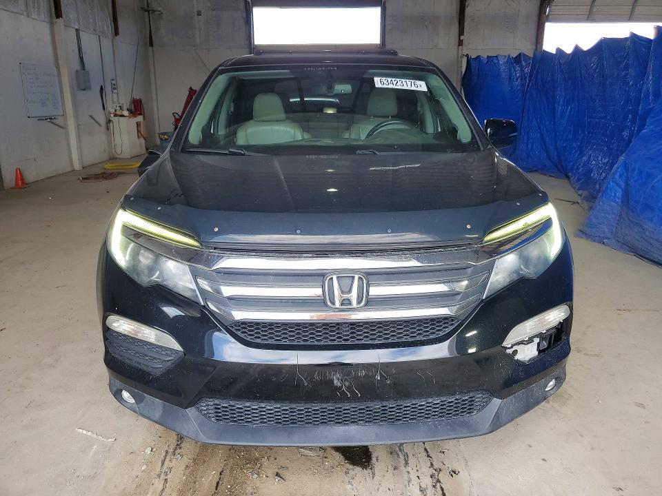 63423176 :رقم المزاد ، 5FNYF6H7XHB011879 vin ، 2017 Honda Pilot مزاد بيع