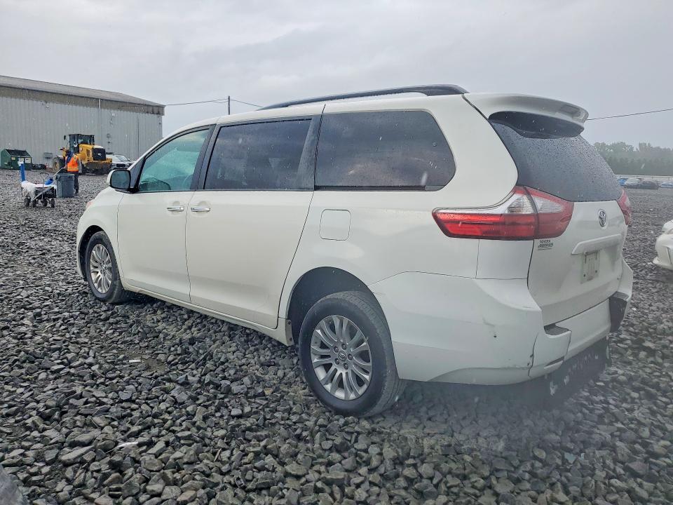 2017 Toyota Sienna მანქანა იყიდება აუქციონზე, vin: 5TDYZ3DC0HS868216, აუქციონის ნომერი: 66203166