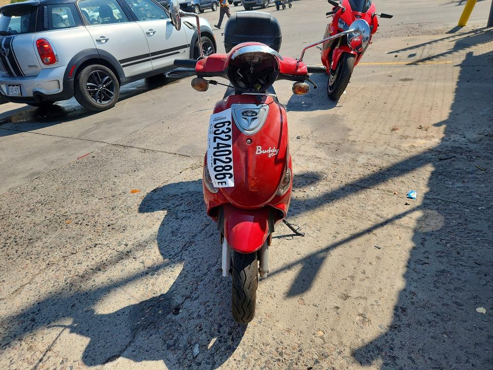 2012 Genuine Scooter Co. Buddy მანქანა იყიდება აუქციონზე, vin: RFVPAP5A7C1009367, აუქციონის ნომერი: 63240286