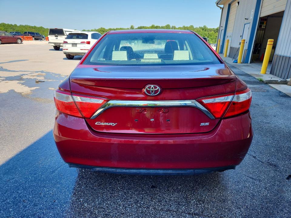 65863146 :رقم المزاد ، 4T1BF1FKXGU577686 vin ، 2016 Toyota Camry مزاد بيع