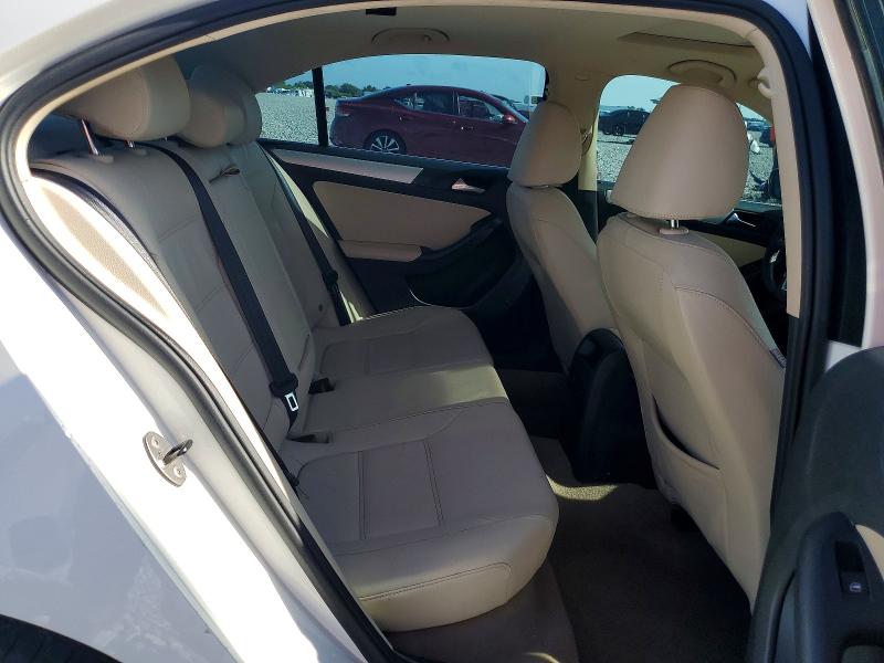 64389066 :رقم المزاد ، 3VWLL7AJ3CM367414 vin ، 2012 Volkswagen Jetta مزاد بيع