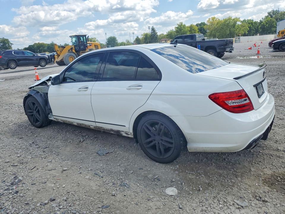65921846 :رقم المزاد ، WDDGF8AB1EG236740 vin ، 2014 Mercedes-benz C مزاد بيع