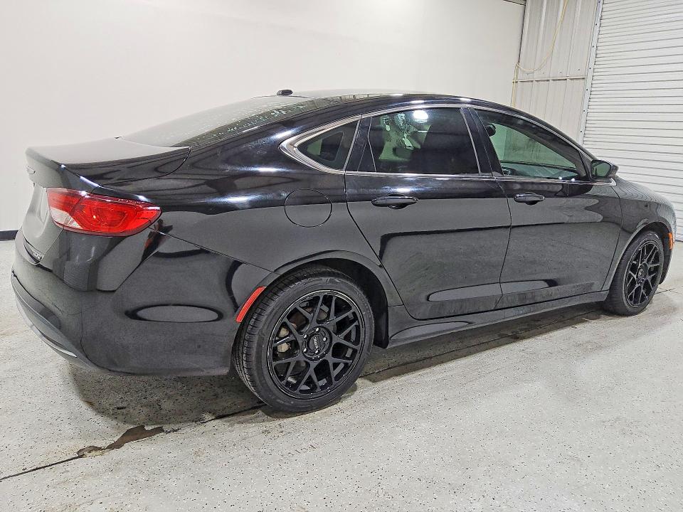 64763336 :رقم المزاد ، 1C3CCCAB8GN152681 vin ، 2016 Chrysler 200 مزاد بيع