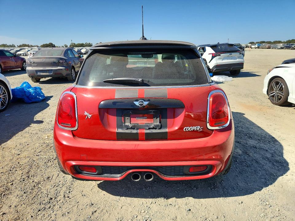 2015 Mini Cooper მანქანა იყიდება აუქციონზე, vin: WMWXP7C58F2A36543, აუქციონის ნომერი: 65342936