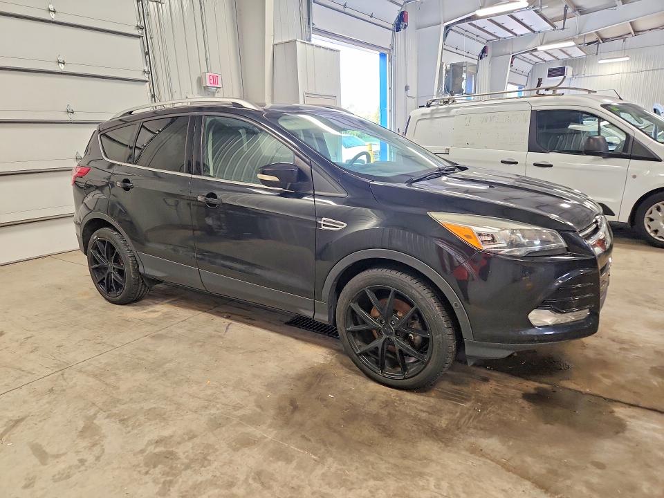 2014 Ford Escape მანქანა იყიდება აუქციონზე, vin: 1FMCU9J91EUD93165, აუქციონის ნომერი: 64700626