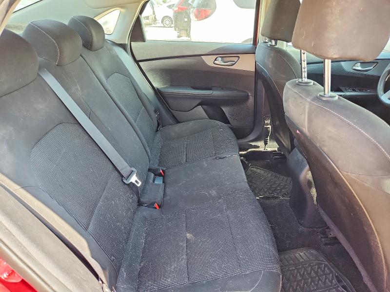 64413906 :رقم المزاد ، 3KPF24AD1KE048730 vin ، 2019 Kia Forte مزاد بيع