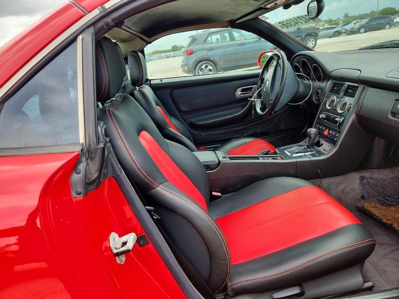 Продаж на аукціоні авто 1999 Mercedes-benz Slk, vin: WDBKK47F0XF137949, номер лоту: 64214366