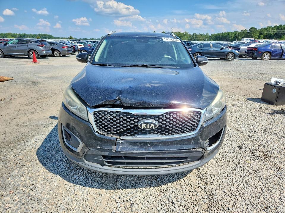 66516076 :رقم المزاد ، 5XYPG4A3XHG268263 vin ، 2017 Kia Sorento مزاد بيع
