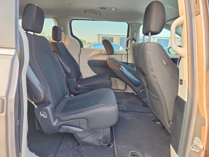 63801726 :رقم المزاد ، 2C4RC1DG5HR541347 vin ، 2017 Chrysler Pacifica مزاد بيع