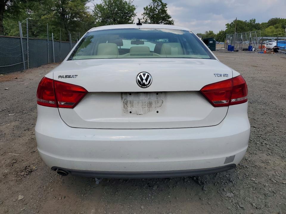 64749616 :رقم المزاد ، 1VWBN7A37DC029122 vin ، 2013 Volkswagen Passat مزاد بيع