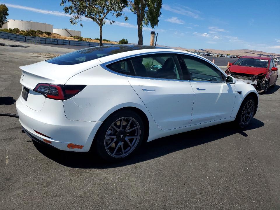 65720186 :رقم المزاد ، 5YJ3E1EA8LF633258 vin ، 2020 Tesla Model 3 مزاد بيع