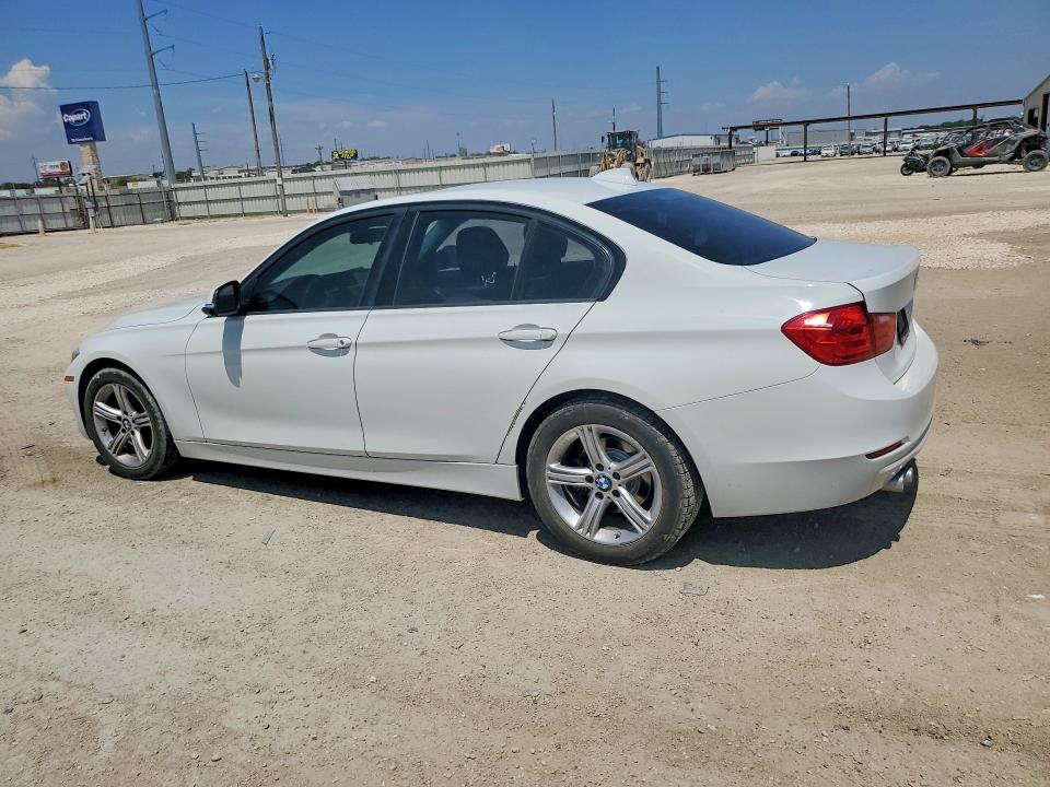 66934986 :رقم المزاد ، WBA3C1C58EK105475 vin ، 2014 Bmw 328 مزاد بيع
