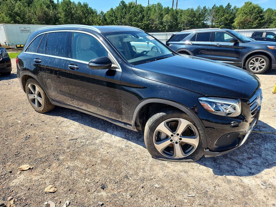 2017 Mercedes-benz Glc მანქანა იყიდება აუქციონზე, vin: WDC0G4JBXHF123777, აუქციონის ნომერი: 63738606