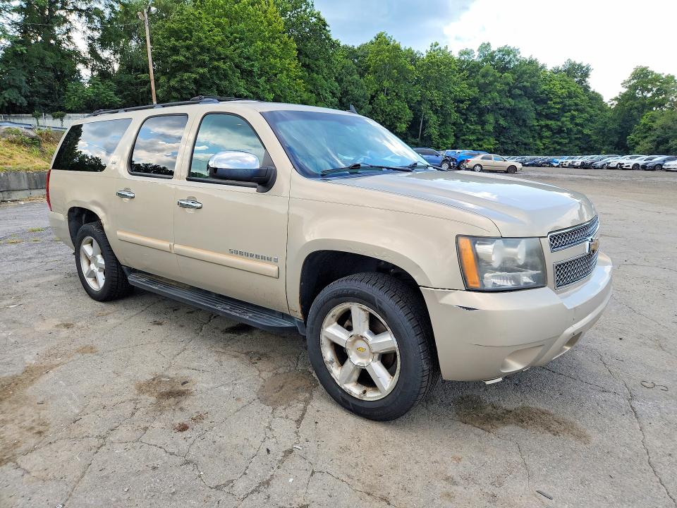 64954306 :رقم المزاد ، 3GNFK16338G216709 vin ، 2008 Chevrolet Suburban مزاد بيع