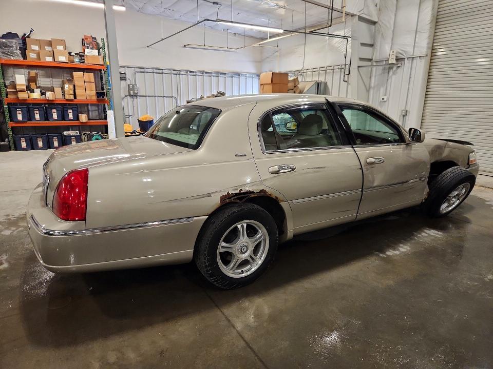 Aukcja sprzedaży 2004 Lincoln Town Car, vin: 1LNHM83W84Y665527, numer aukcji: 65360716