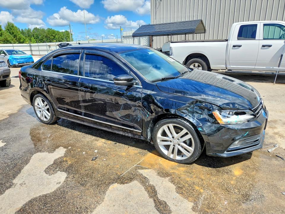 66907336 :رقم المزاد ، 3VWL17AJ0HM405369 vin ، 2017 Volkswagen Jetta مزاد بيع