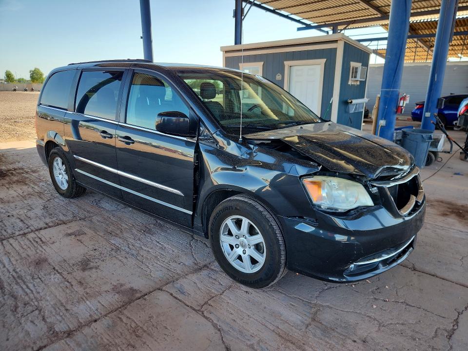 66273796 :رقم المزاد ، 2C4RC1BG1CR305824 vin ، 2012 Chrysler Town & Country مزاد بيع