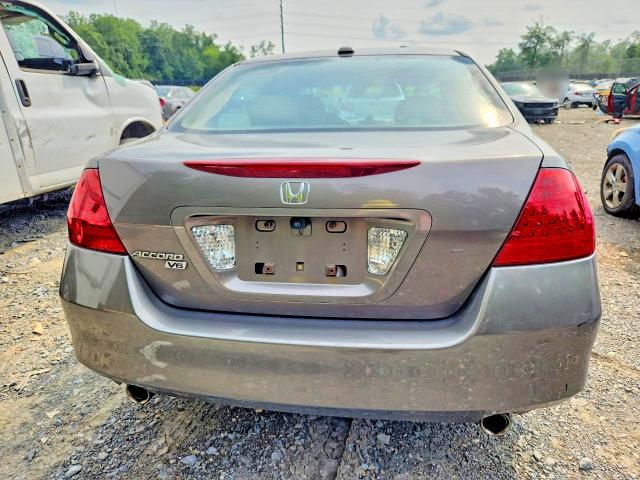 64965196 :رقم المزاد ، 1HGCM66857A017531 vin ، 2007 Honda Accord مزاد بيع