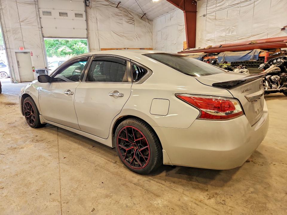 2015 Nissan Altima მანქანა იყიდება აუქციონზე, vin: 1N4AL3AP6FN380505, აუქციონის ნომერი: 66241696
