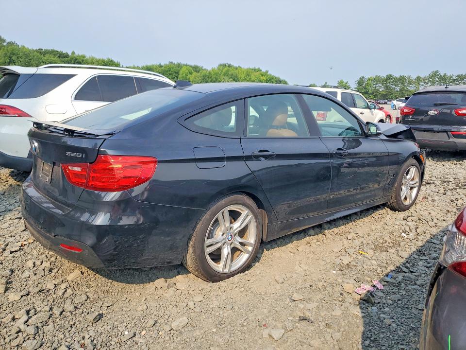 64614586 :رقم المزاد ، WBA8Z5C50GG500817 vin ، 2016 Bmw 328 مزاد بيع